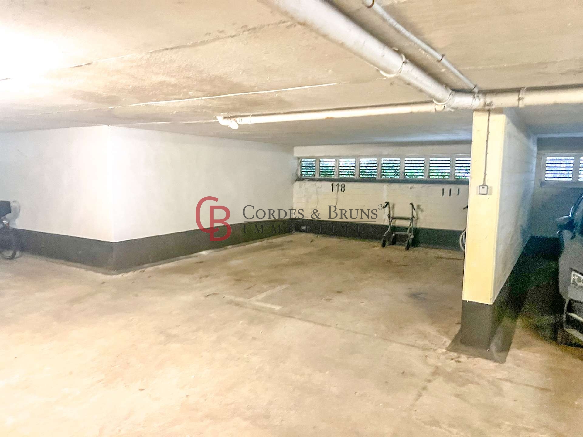 Tiefgarage Stellplatz