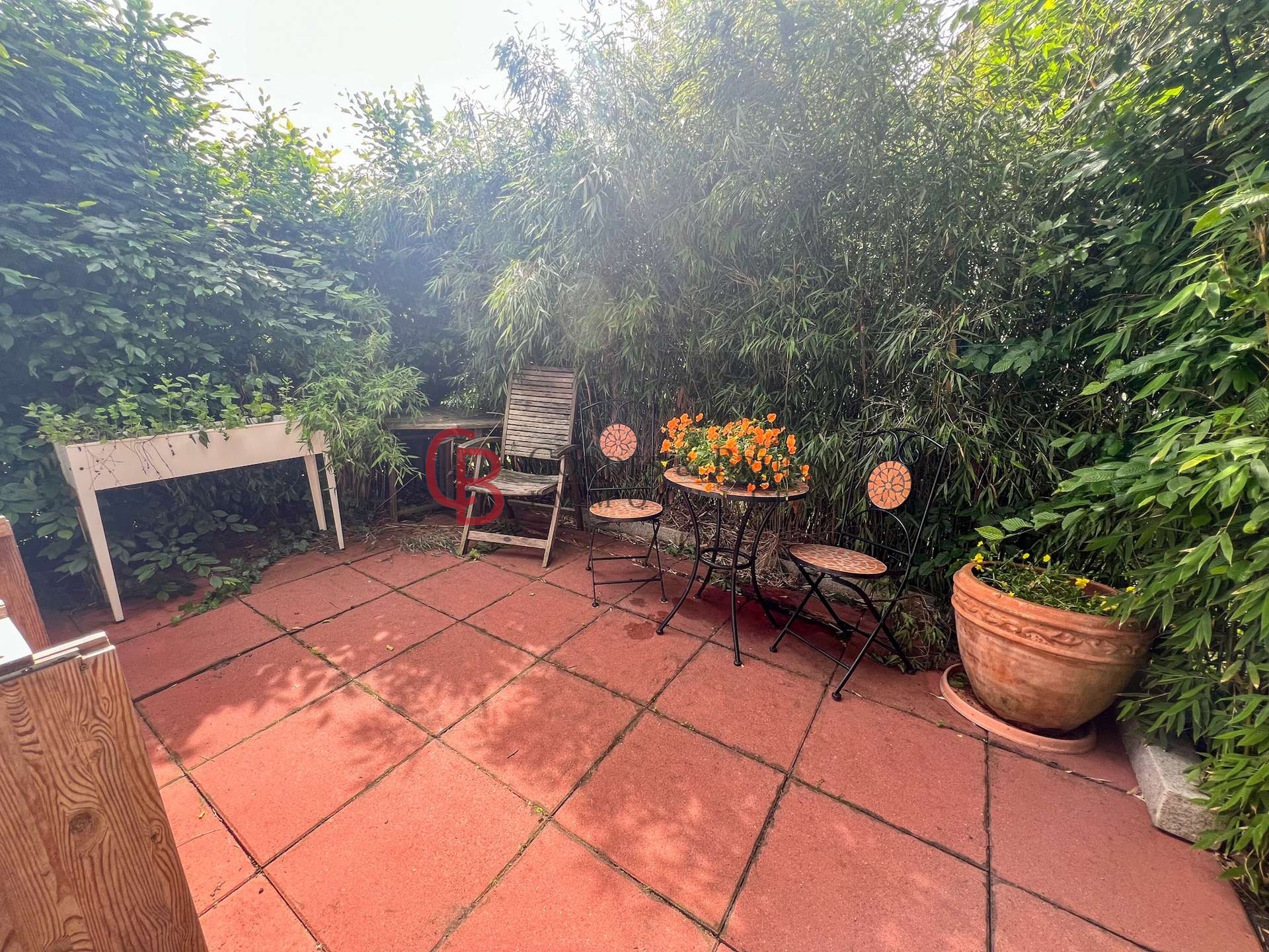 Terrasse seitlich