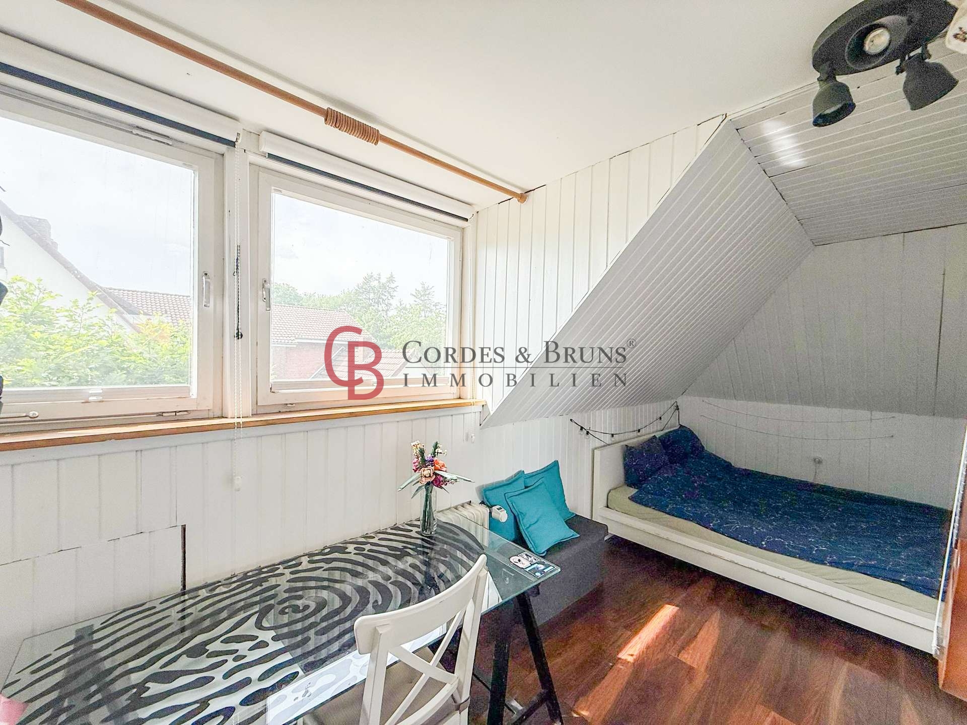 Schlafzimmer 1 DG