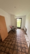Zimmer EG - Kernsanierungsbedürftiges Einfamilienhaus mit Sauna und Pool sowie Einliegerwohnung im OG