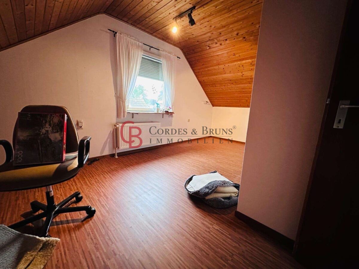 Schlafzimmer DG