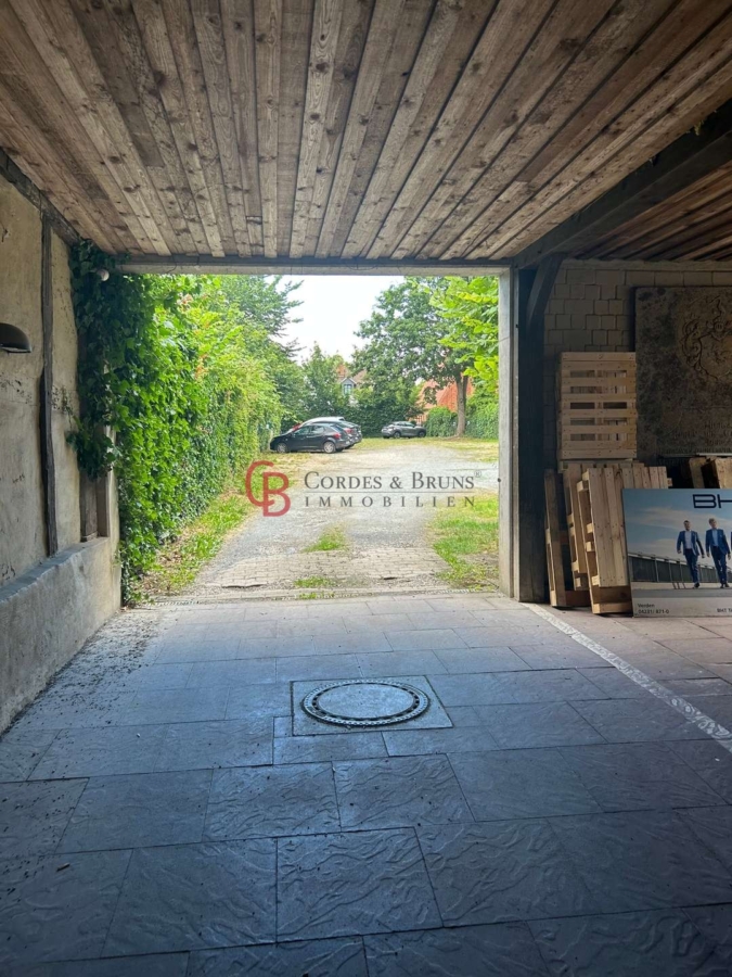 Einfahrt Parkplatz