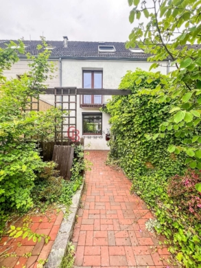 Geräumiges Reihenhaus ruhig gelegen in Sodenmatt *Provisionsfrei*, 28259 Bremen, Reihenmittelhaus